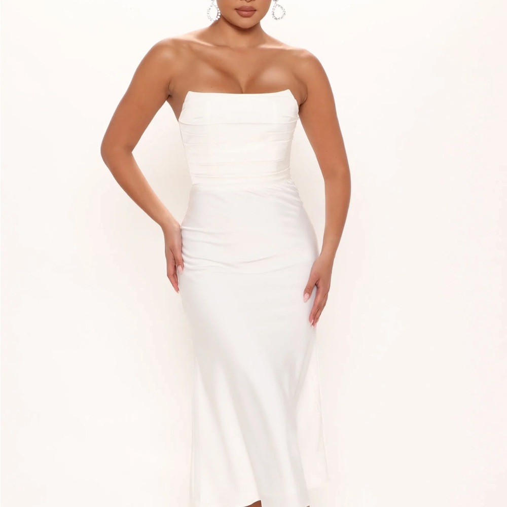 Fashion Nova Watch Her Go Satin Midi Dress